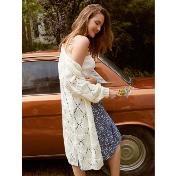 Off White Knit White Textured Cardigan - Picture 8 of 15